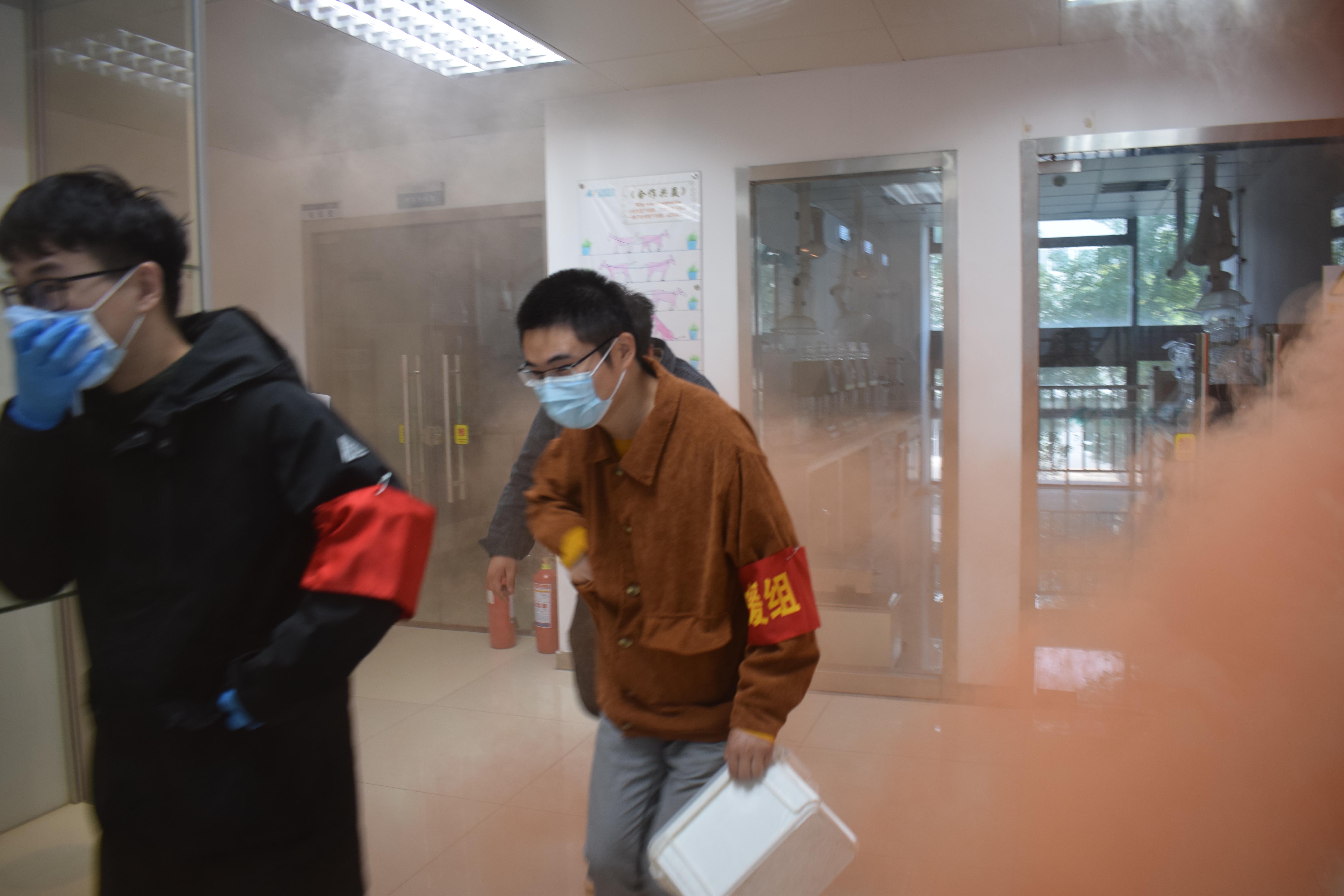 1635926211972198.jpg DSC_0305.jpg